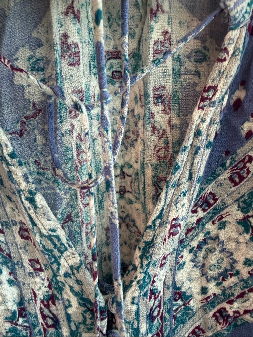 Free People Magic Mystery Bohemian Bell Sleeve Tie-Neck Rayon Tunic Size Small - Picture 5 of 10